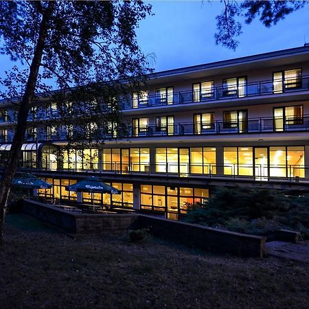 Green Park Conference Centre Hotel Serock Exterior photo