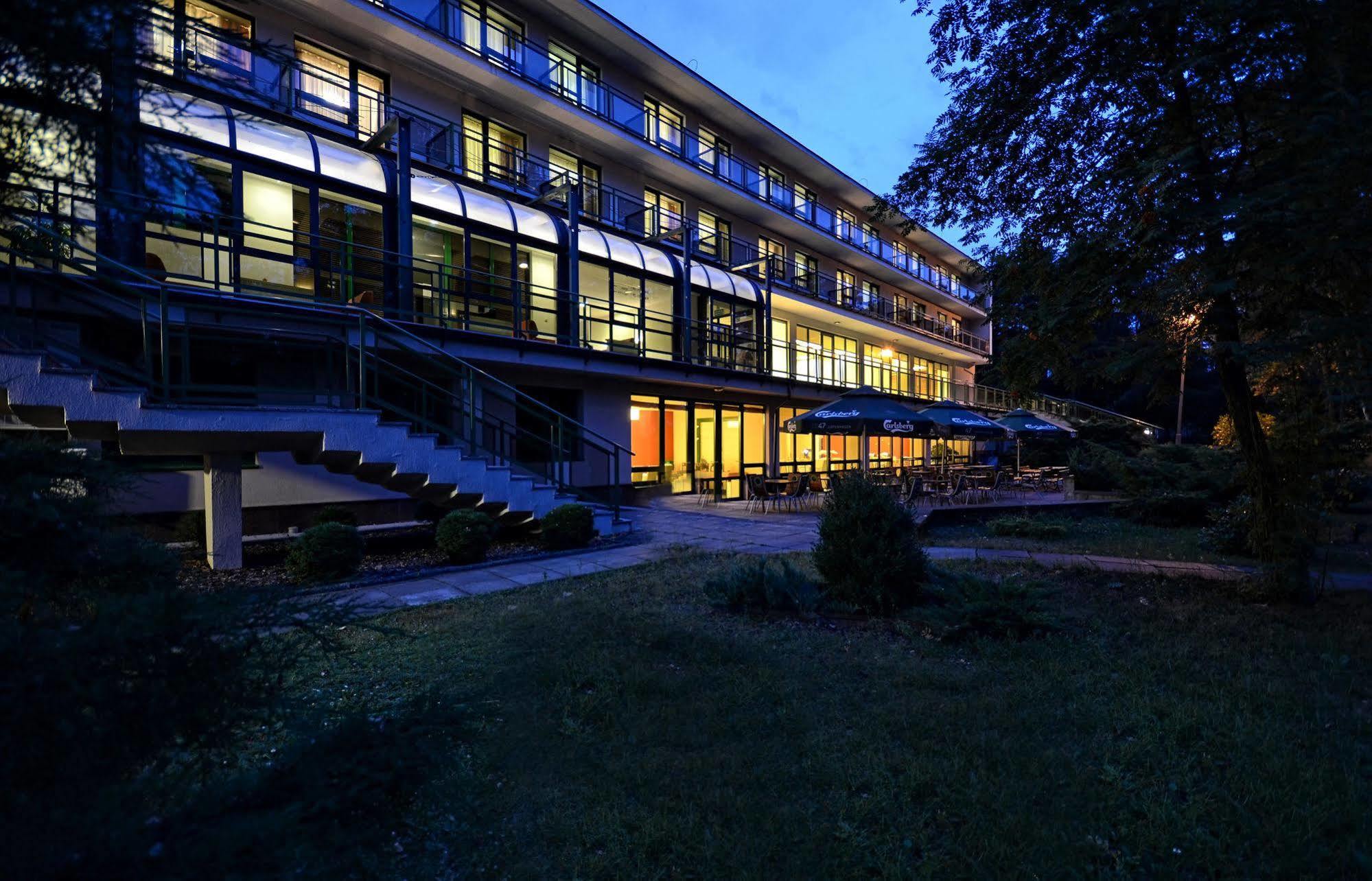 Green Park Conference Centre Hotel Serock Exterior photo