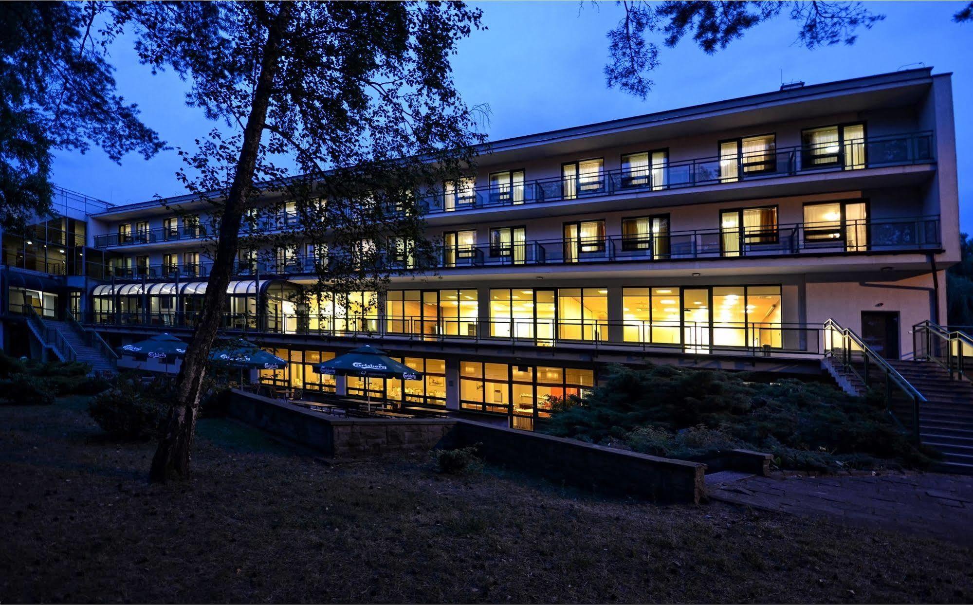 Green Park Conference Centre Hotel Serock Exterior photo