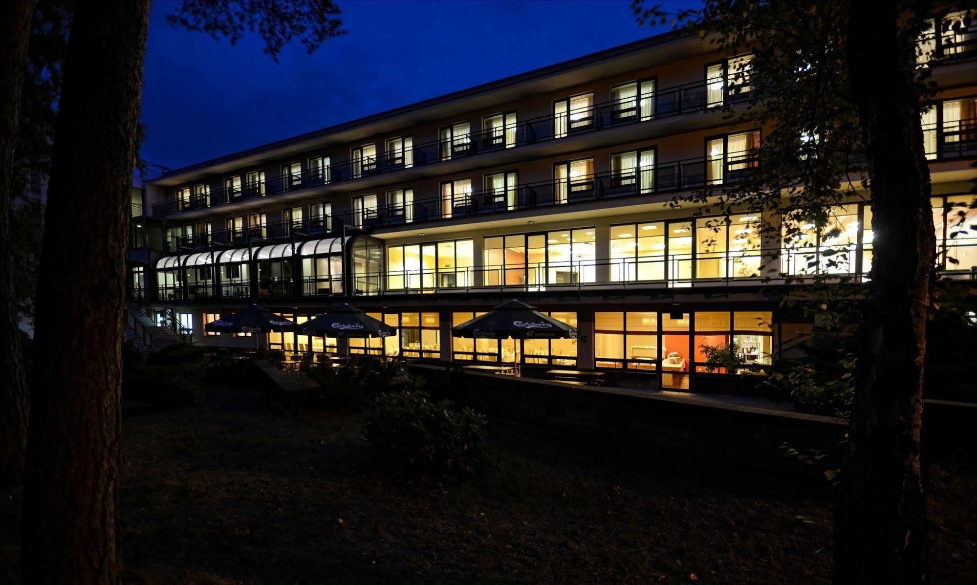 Green Park Conference Centre Hotel Serock Exterior photo